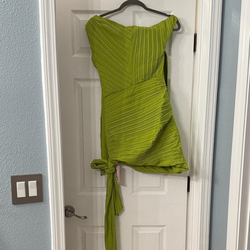 Elegant Asymmetrical Pleated Dress in Lime
